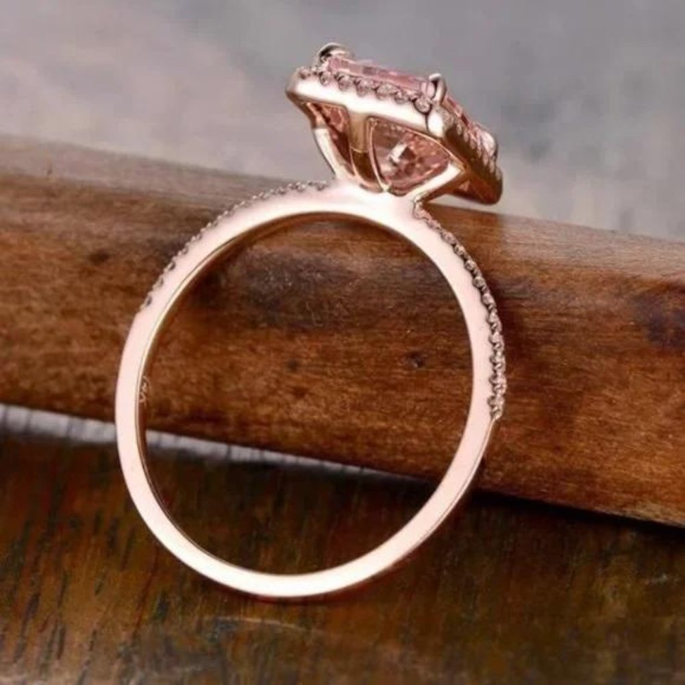 NEW 18K Rose Gold Square Halo Ring, beautiful Ring, shiny Ring - Picture 4 of 6